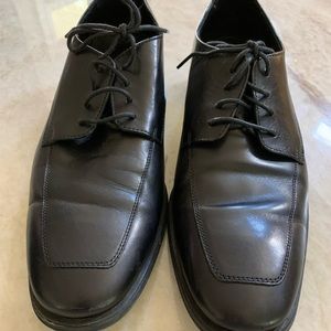 Cole Haan Black Oxfords